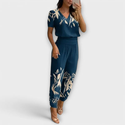 Irmelin – Elegant Set with Top and Trousers